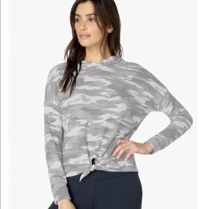 Beyond Yoga Hacci Tied Gray Camo Hoodie